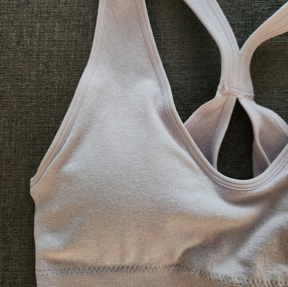 Chloe Ting Sports Bra - Picture 4 of 4